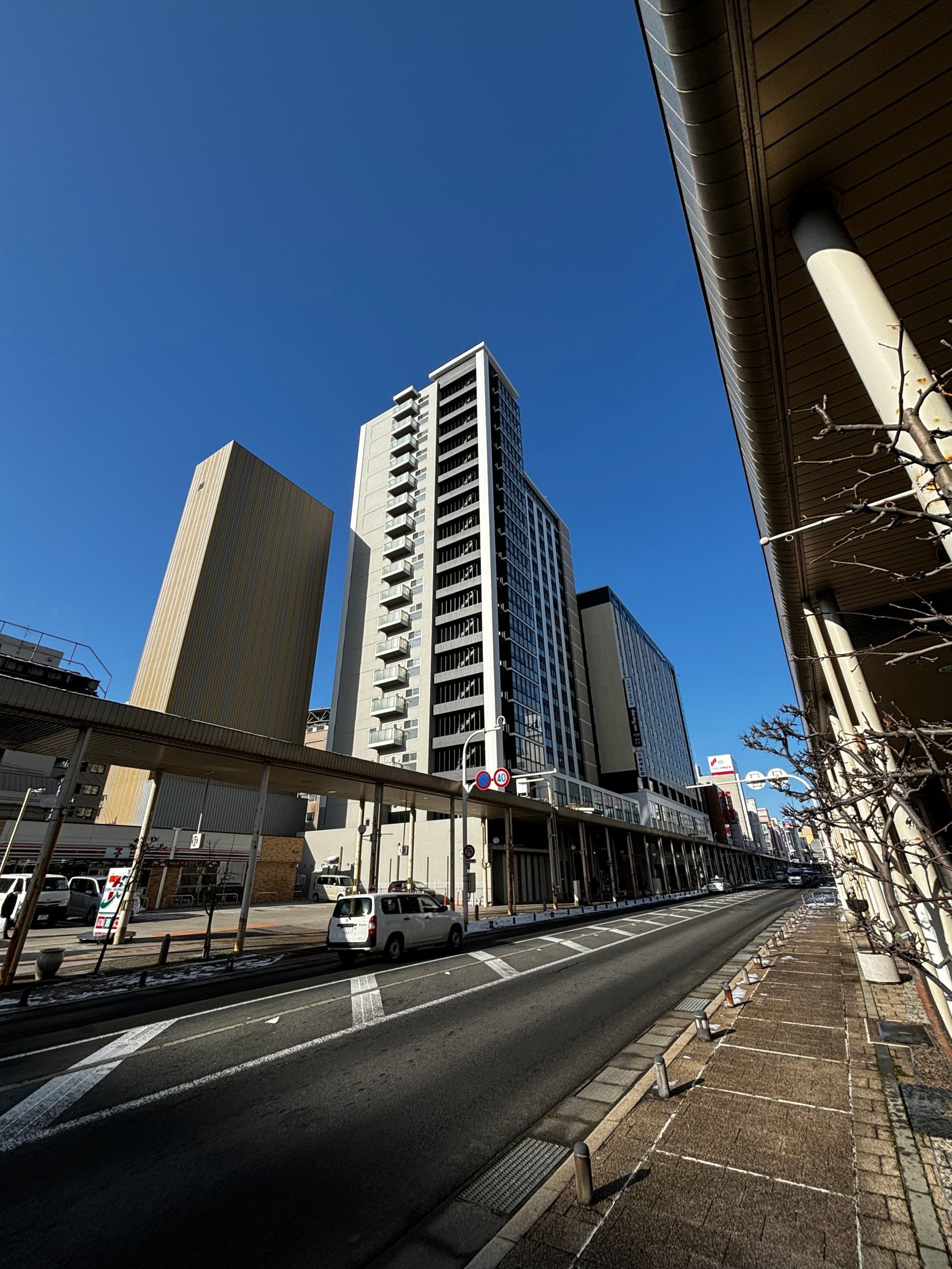 中新町山手地区第一市街地再開発事業施設建築物(センター棟)新築工事が竣工しました。